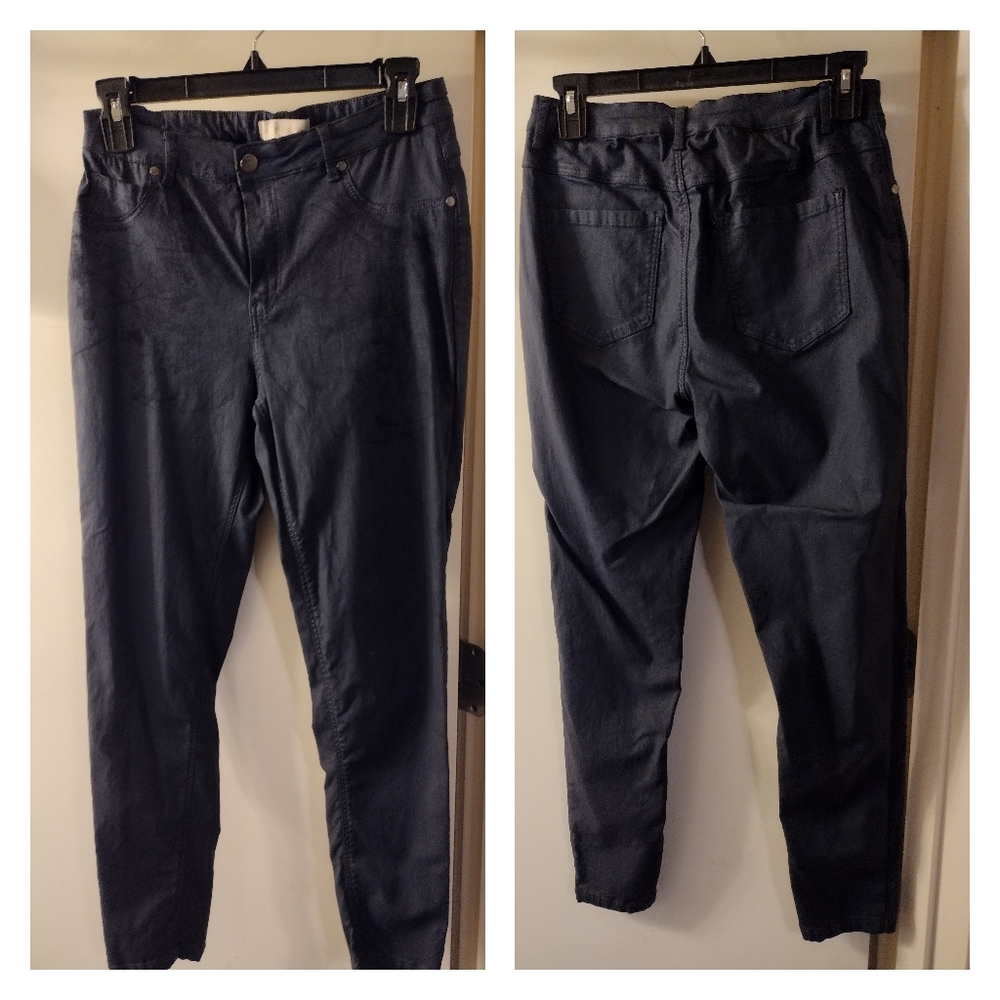Nikki Minaj pants